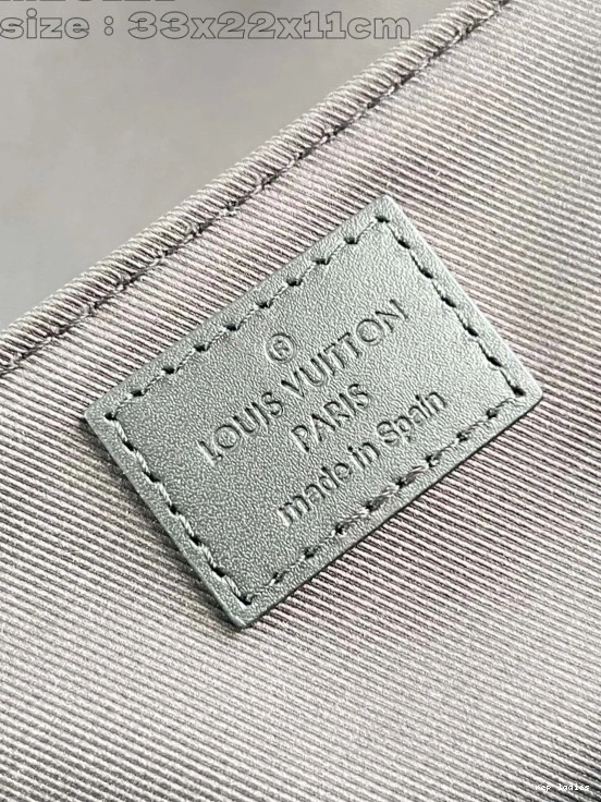 Cheap Voyager VUITTON LOUIS Messenger PM-33*22.5*11CM 0717